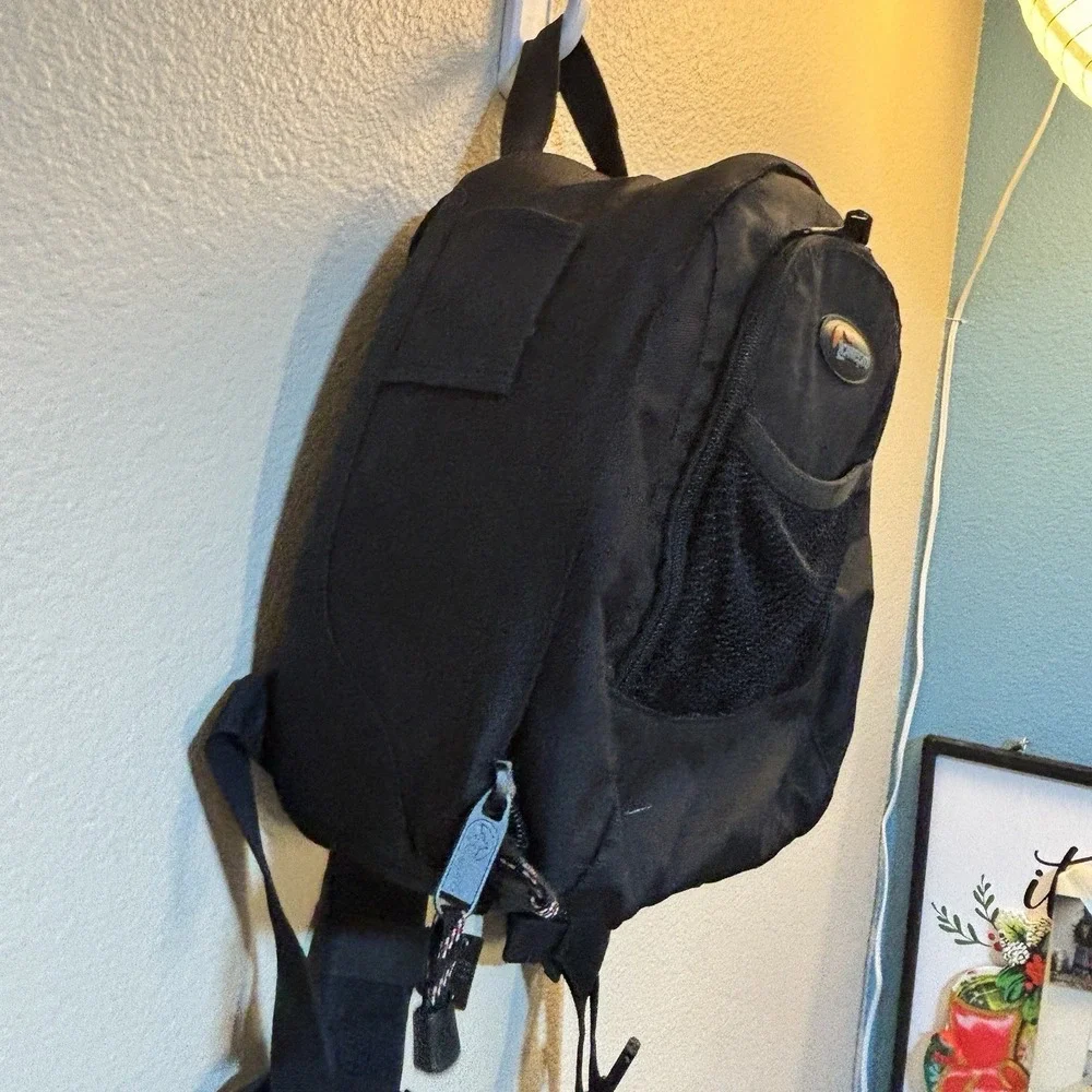 Lowepro Micro Trekker 100‎ Black Camera Bag Backpack Padded w/Adjustable Inserts